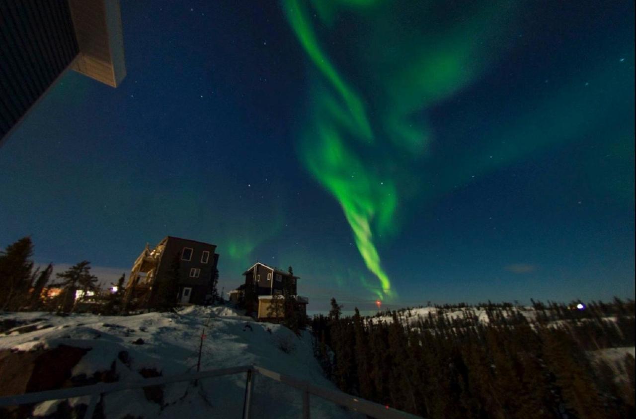 Aurora Deluxe Guest House Yellowknife Exterior photo