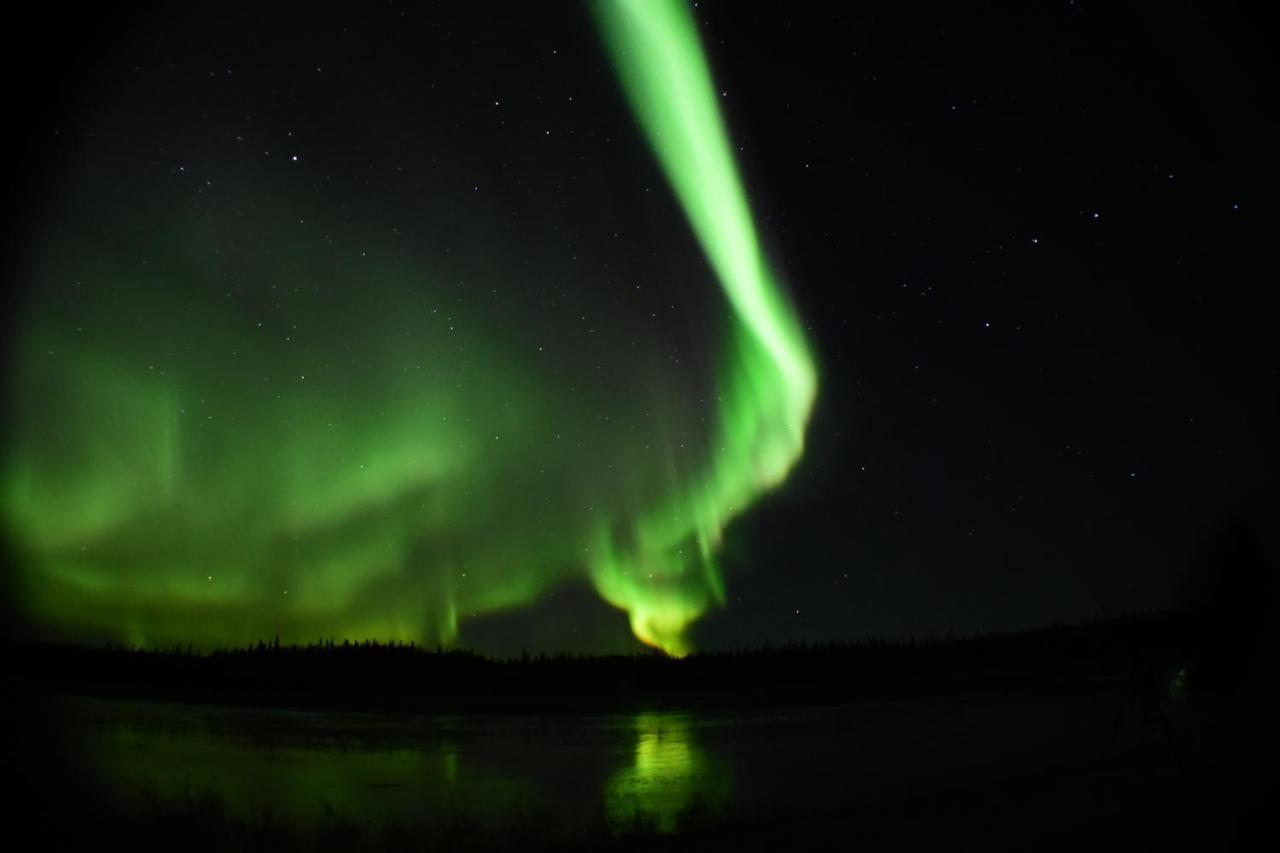 Aurora Deluxe Guest House Yellowknife Exterior photo